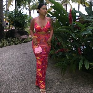 Colorful maxi dress with cutout